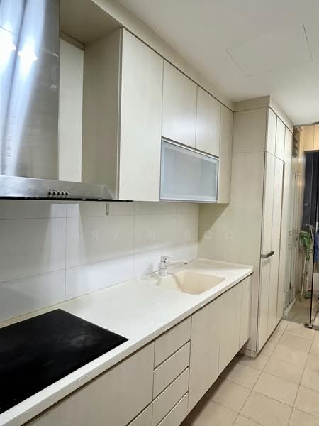 Kentish Court, 33 Oxford Road, 2 Bedrooms, 1,044 sqft, Condominium For Rent, by Irvin Boo, 23016157 - PropertyGuru.com.sg