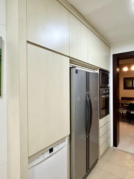 Kentish Court, 33 Oxford Road, 2 Bedrooms, 1,044 sqft, Condominium For Rent, by Irvin Boo, 23016157 - PropertyGuru.com.sg