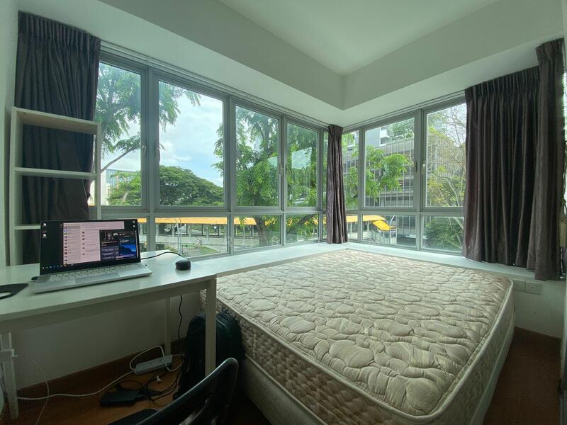For Rent - Esta Ruby
