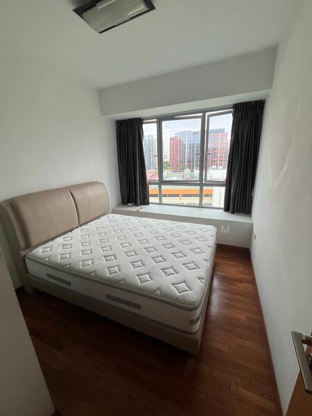 For Rent - Esta Ruby