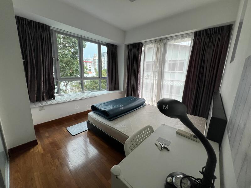 For Rent - Esta Ruby