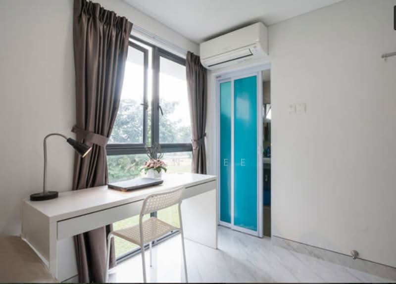 Hougang Mrt 4F M1 Master bedroom, Jalan Naung, Room Rental, 200 sqft, Corner Terrace For Rent, by Ben Lee, 23025552 - PropertyGuru.com.sg
