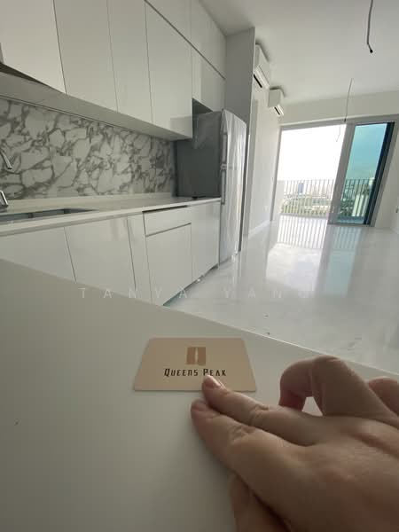 Queens Peak, Dundee Road, Alexandra / Commonwealth, 3 Bedrooms, 861 sqft, Condominium For Rent, by Tanya Yang, 23025614 - PropertyGuru.com.sg