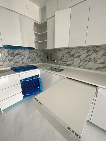 Queens Peak, Dundee Road, Alexandra / Commonwealth, 3 Bedrooms, 861 sqft, Condominium For Rent, by Tanya Yang, 23025614 - PropertyGuru.com.sg
