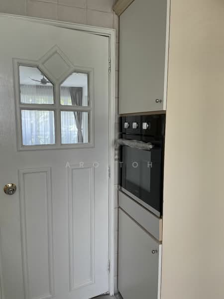 Jervois Lodge, 32 Jervois Road, 3 Bedrooms, 1,216 sqft, Condominium For Rent, by Aro Toh, 23041334 - PropertyGuru.com.sg