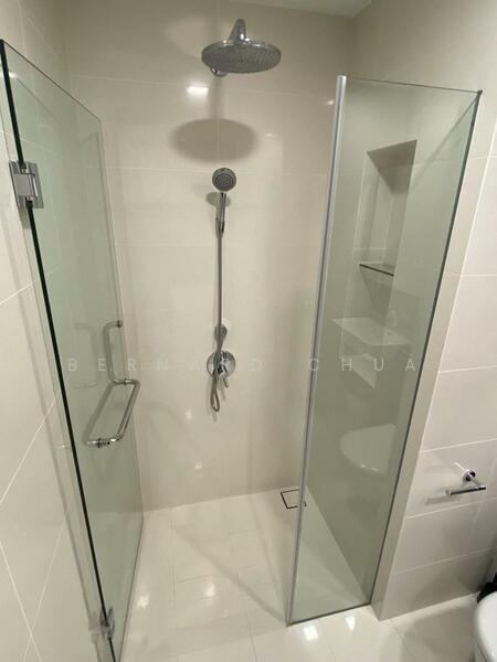 For Rent - Eon Shenton
