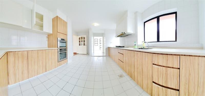 Parkway View, 39 Marine Parade Road, East Coast / Marine Parade, 4 Bedrooms, 2,776 sqft, Condominium For Rent, by Lawrence Hong, 23050320 - PropertyGuru.com.sg