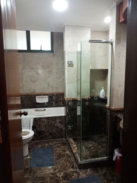 Signature Park, 50A Toh Tuck Road, 3 Bedrooms, 1,410 sqft, Condominium For Rent, by Shrirang Kelkar, 23051375 - Master Toilet - PropertyGuru.com.sg