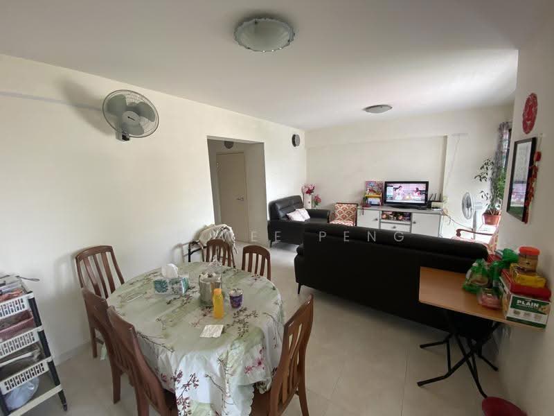 146 Lorong 2 Toa Payoh, 146 Lorong 2 Toa Payoh, Room Rental, 200 sqft, HDB Flat For Rent, by Lee Wee Peng, 23051959 - PropertyGuru.com.sg