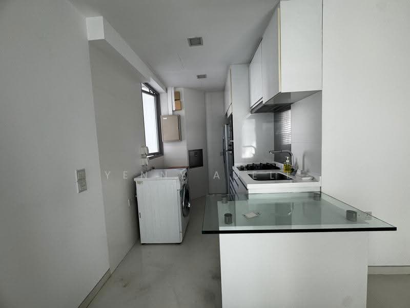 Nathan Residences, 25 Nathan Road, Tanglin / Holland / Bukit Timah, 1 Bedroom, 592 sqft, Condominium For Rent, by Yenny Adell, 23061793 - Kitchen - PropertyGuru.com.sg