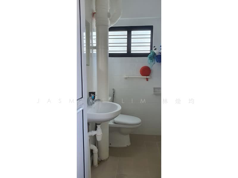 646 Yishun Street 61, 646 Yishun Street 61, 3 Bedrooms, 1,119 sqft, HDB Flat For Rent, by Jasmine Lim 林慧晶, 23061897 - Common Bath - PropertyGuru.com.sg