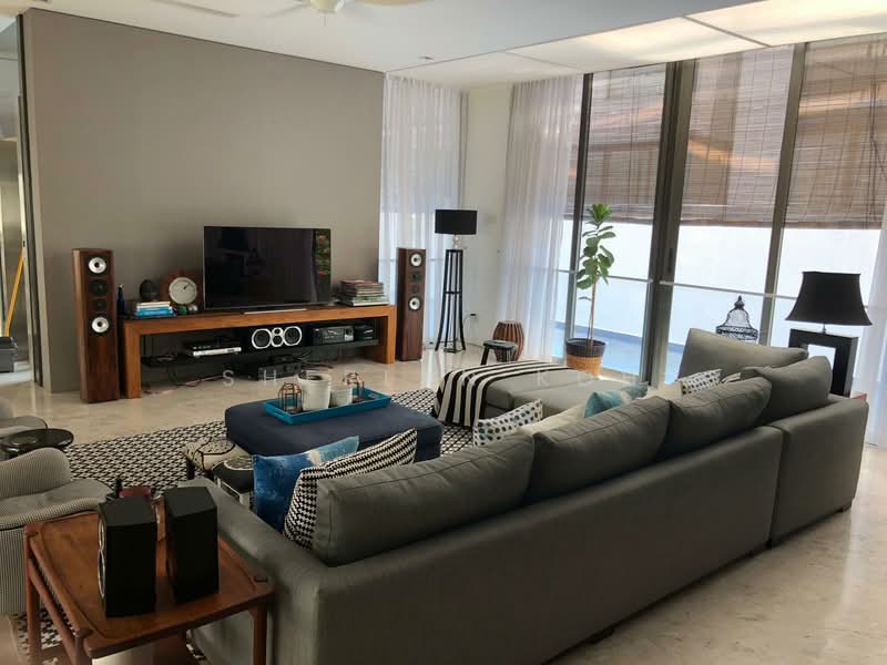 Modern Bungalow with Pool, Dunsfold Drive, 6 Bedrooms, 6,100 sqft, Detached House For Rent, by Sherlyn Koh, 23066943 - PropertyGuru.com.sg