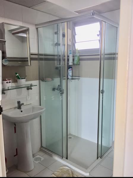50 Commonwealth Drive, 50 Commonwealth Drive, Room Rental, 200 sqft, HDB Flat For Rent, by Gressa Mak, 23067453 - PropertyGuru.com.sg
