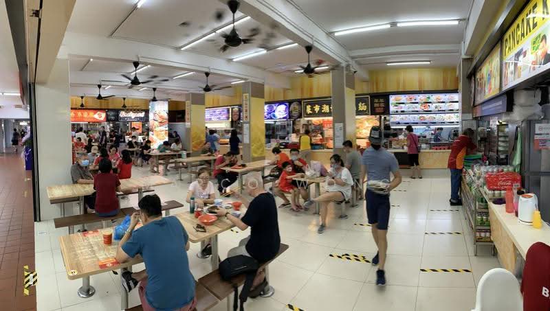 725 Ang Mo Kio Avenue 6, 725 Ang Mo Kio Avenue 6, Ang Mo Kio / Bishan / Thomson, 3 Bedrooms, 1,281 sqft, HDB Flat For Rent, by Marco Wong, 23073127 - Good coffee shops and amenities right below block - PropertyGuru.com.sg