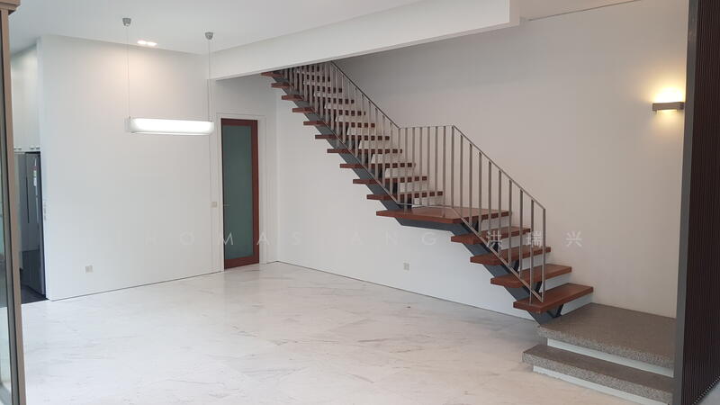 Quiet and tranquil 4 bdrs ensuites mins walk to Buikit Timah reserve, Hindhede Place, 4 Bedrooms, 3,300 sqft, Semi-Detached House For Rent, by Thomas Ang 洪瑞兴, 23077443 - PropertyGuru.com.sg