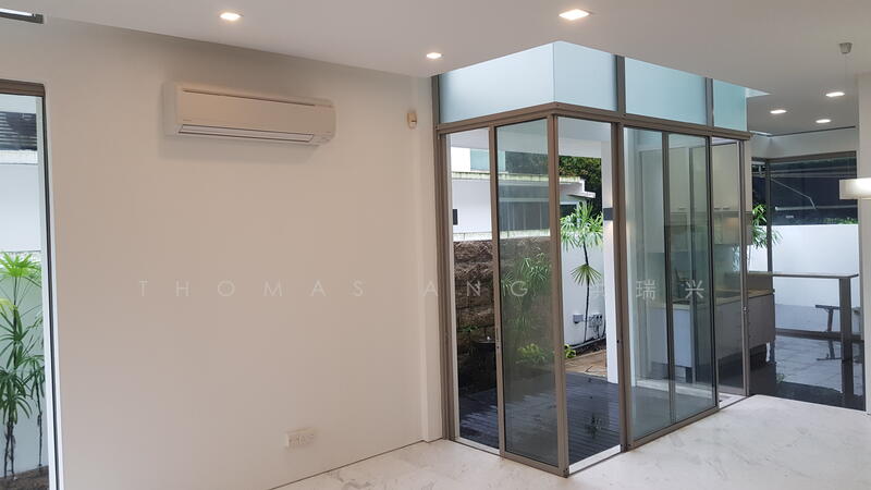 Quiet and tranquil 4 bdrs ensuites mins walk to Buikit Timah reserve, Hindhede Place, 4 Bedrooms, 3,300 sqft, Semi-Detached House For Rent, by Thomas Ang 洪瑞兴, 23077443 - PropertyGuru.com.sg