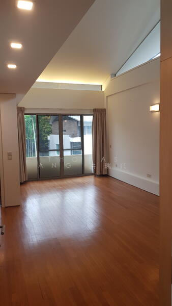 Quiet and tranquil 4 bdrs ensuites mins walk to Buikit Timah reserve, Hindhede Place, 4 Bedrooms, 3,300 sqft, Semi-Detached House For Rent, by Thomas Ang 洪瑞兴, 23077443 - PropertyGuru.com.sg
