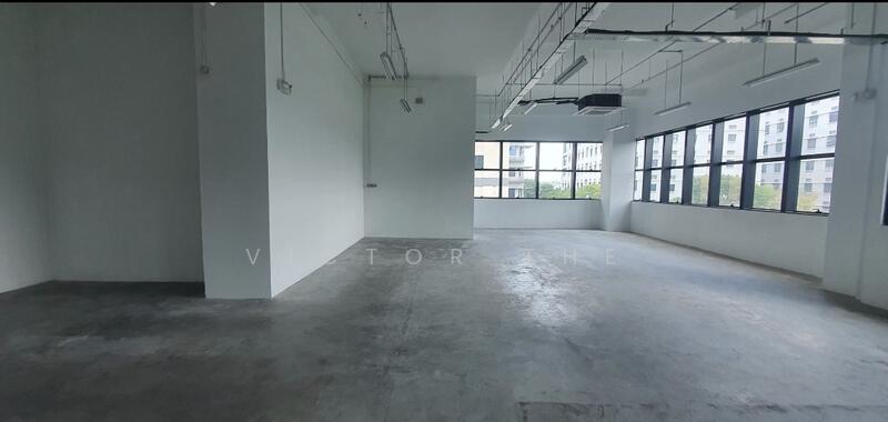 Interlocal Centre, 100G Pasir Panjang Road, 3,300 sqft, Light Industrial (B1) For Rent, by Victor The, 23077612 - CommercialGuru.com.sg
