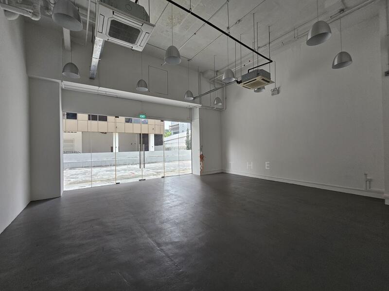 Interlocal Centre, 100G Pasir Panjang Road, 3,300 sqft, Light Industrial (B1) For Rent, by Victor The, 23077612 - CommercialGuru.com.sg