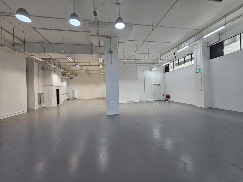 Interlocal Centre, 100G Pasir Panjang Road, 3,300 sqft, Light Industrial (B1) For Rent, by Victor The, 23077612 - CommercialGuru.com.sg