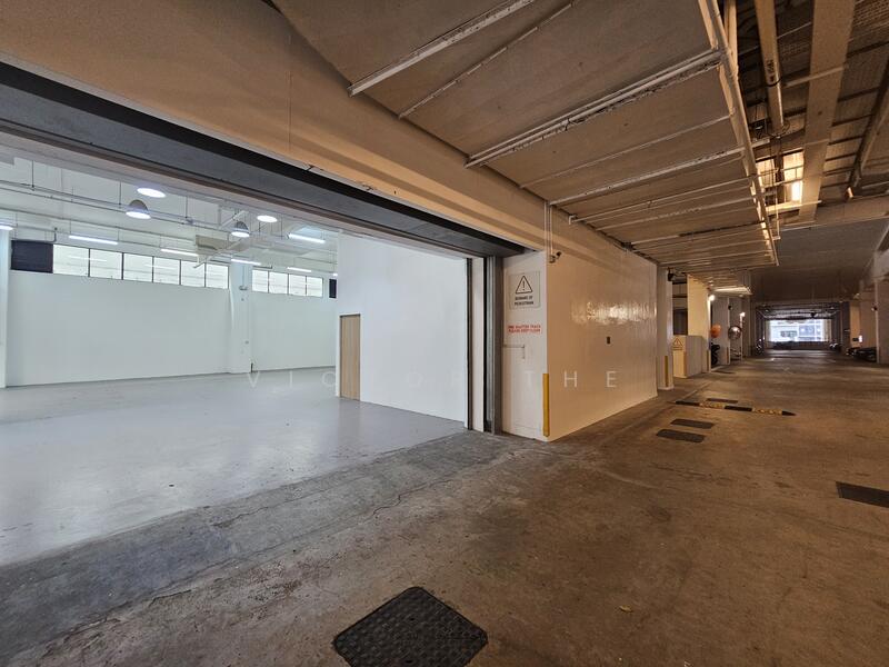 Interlocal Centre, 100G Pasir Panjang Road, 3,300 sqft, Light Industrial (B1) For Rent, by Victor The, 23077612 - CommercialGuru.com.sg