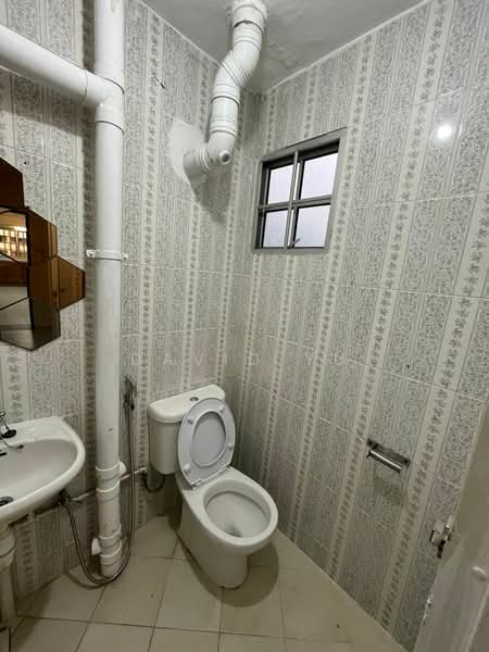 128 Ang Mo Kio Avenue 3, 128 Ang Mo Kio Avenue 3, 2 Bedrooms, 904 sqft, HDB Flat For Rent, by David Yu, 23082239 - PropertyGuru.com.sg