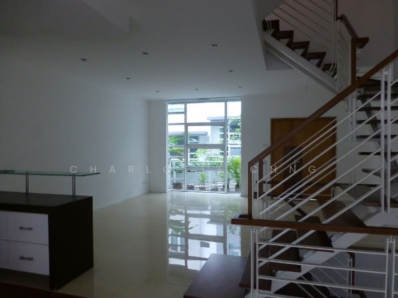 Binjai Crest, Jalan Kampong Chantek, 5 Bedrooms, 3,778 sqft, Cluster House For Rent, by Charlotte Chng, 23090570 - PropertyGuru.com.sg