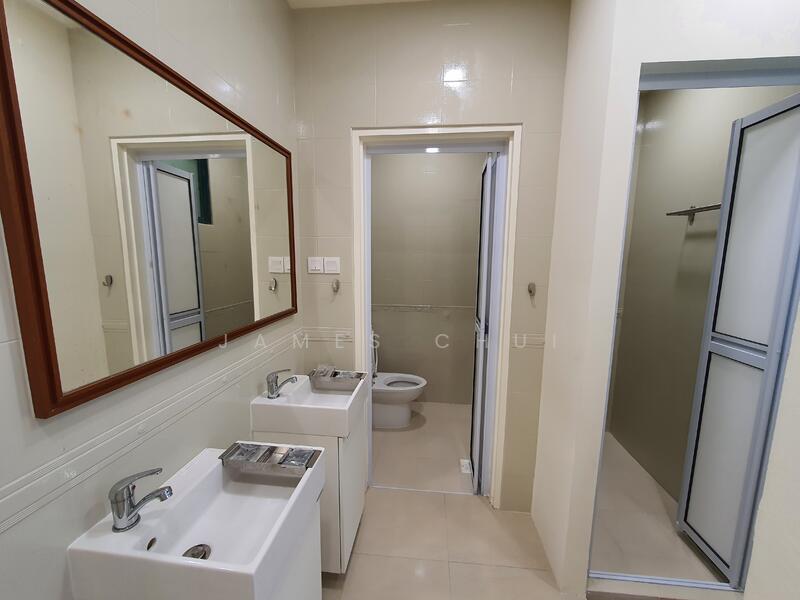 Eng Hoon Mansions, 17 Eng Hoon Street, Room Rental, 500 sqft, Apartment For Rent, by James Chui, 23094257 - PropertyGuru.com.sg