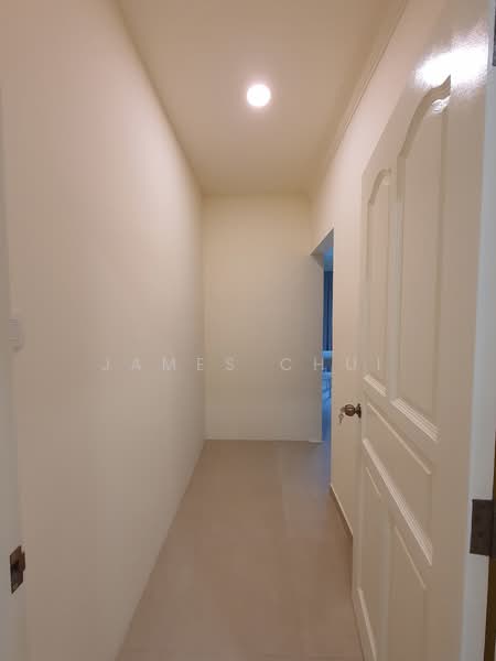 Eng Hoon Mansions, 17 Eng Hoon Street, Room Rental, 500 sqft, Apartment For Rent, by James Chui, 23094257 - PropertyGuru.com.sg
