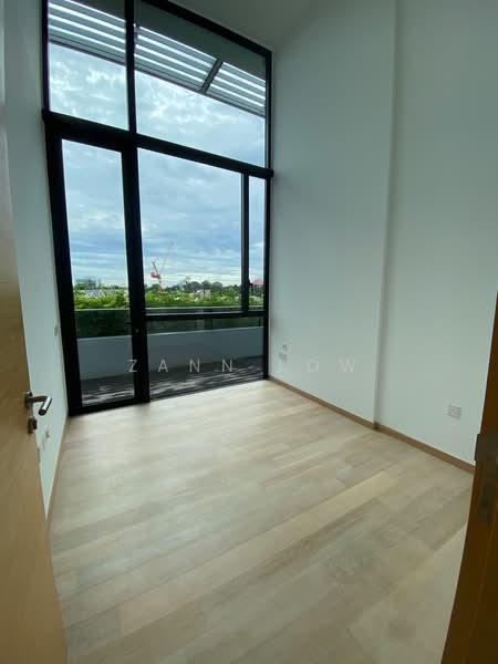 The Crest, 109 Prince Charles Crescent, 2 Bedrooms, 1,033 sqft, Condominium For Rent, by Zann Low, 23094347 - PropertyGuru.com.sg