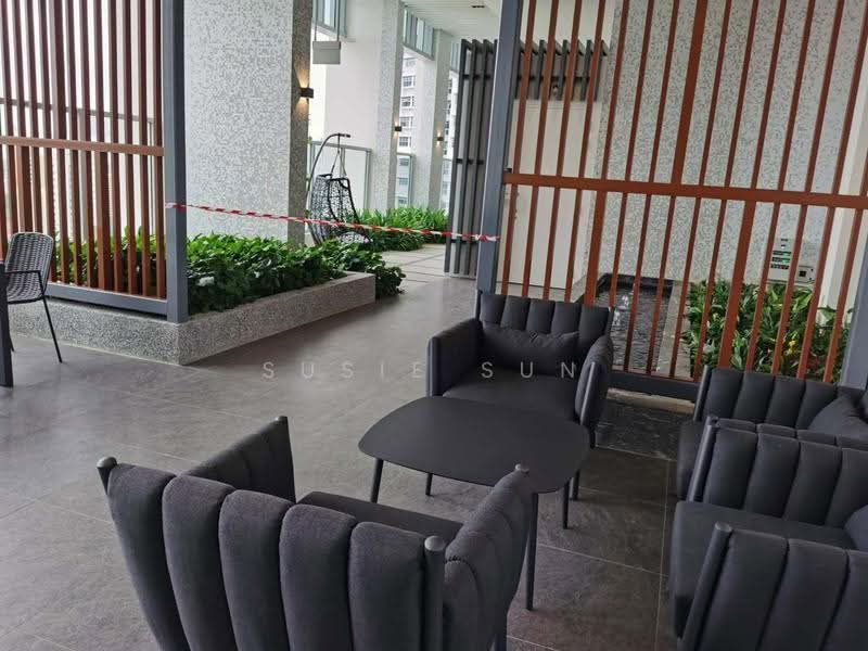 Queens Peak, Dundee Road, Alexandra / Commonwealth, 2 Bedrooms, 807 sqft, Condominium For Rent, by Susie Sun, 23105119 - PropertyGuru.com.sg