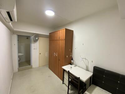 For Rent - People's Park Complex