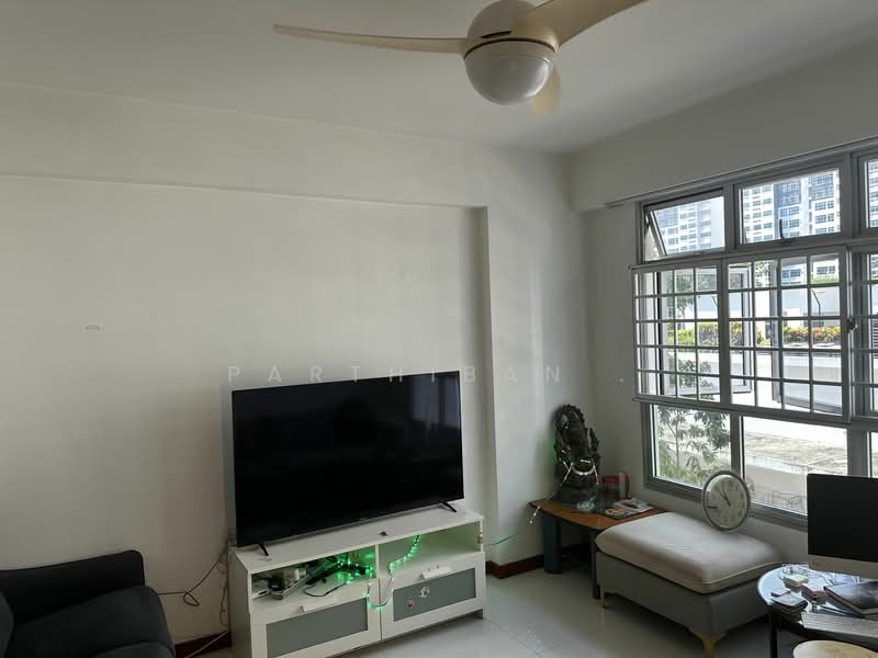 674A Fern Grove @ Yishun, 674A Yishun Avenue 4, 3 Bedrooms, 1,000 sqft, HDB Flat For Rent, by Parthiban R, 23108036 - PropertyGuru.com.sg