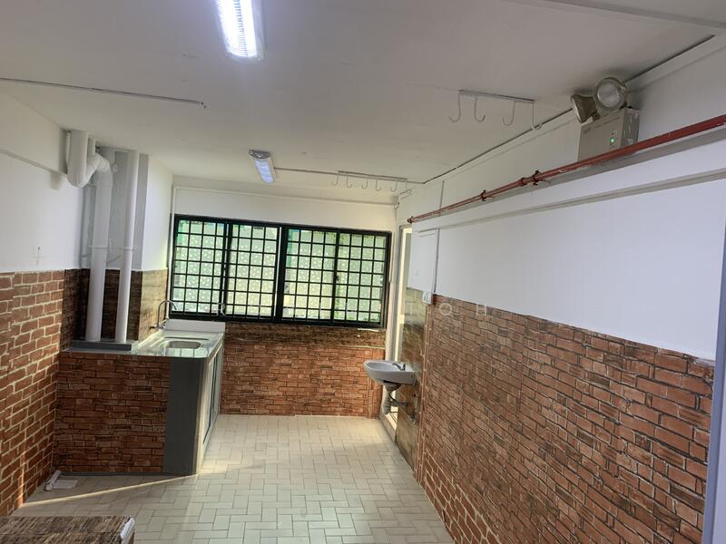 HDB 2STOREY SHOPHOUSEBLK 239 YISHUN RING ROAD, BLK 239 YISHUN RING