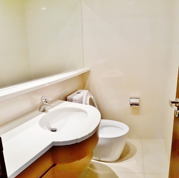 Nassim Regency, 37 Nassim Road, 3 Bedrooms, 2,024 sqft, Apartment For Rent, by Lawrence Hong, 23118739 - PropertyGuru.com.sg