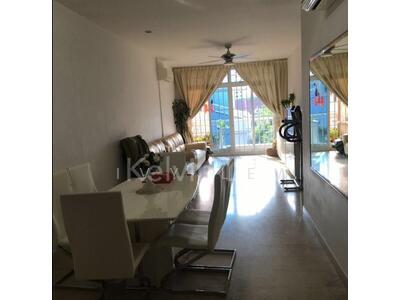 For Sale - King's Arcade