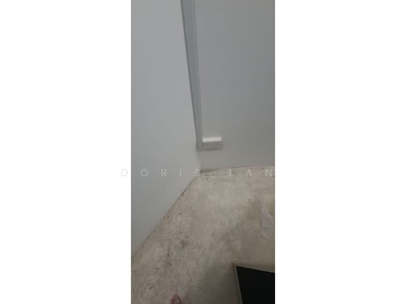 NEWest, 1 West Coast Drive, 510 sqft, Mall Shop For Rent, by Doris Tan, 23120525 - Fitted with electrical wall plugs - CommercialGuru.com.sg