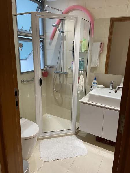 Gardenvista, 954 Dunearn Road, Clementi Park / Upper Bukit Timah, 3 Bedrooms, 1,130 sqft, Condominium For Rent, by Janet Leow, 23129276 - PropertyGuru.com.sg