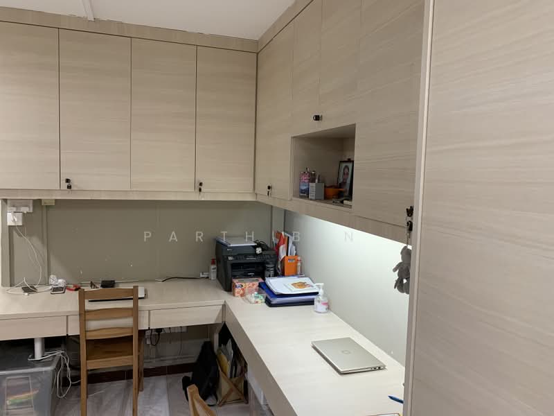 349 Bukit Batok Street 34, 349 Bukit Batok Street 34, 3 Bedrooms, 904 sqft, HDB Flat For Sale, by Parthiban R, 23135739 - PropertyGuru.com.sg