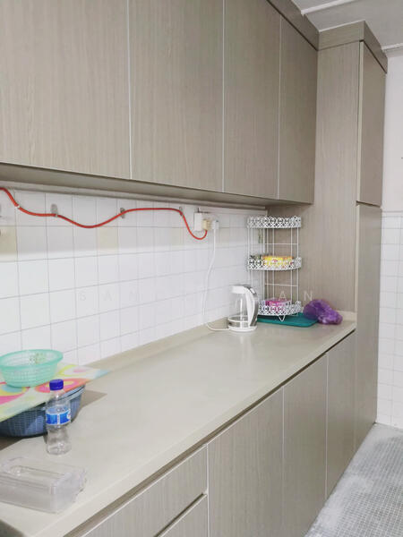 For Rent - 220 Ang Mo Kio Avenue 1