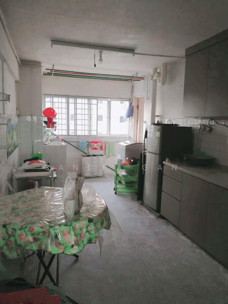 For Rent - 220 Ang Mo Kio Avenue 1