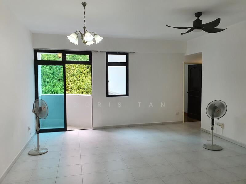 Huge living area with max natural light