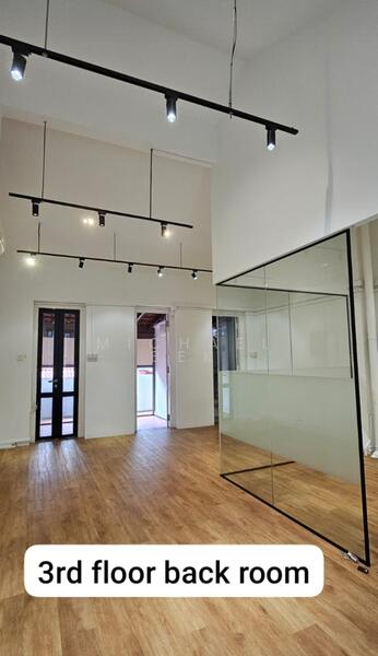 Mohamed Sultan, Mohamed Sultan Street, 1,480 sqft, Office For Rent, by Michael Bek, 23148870 - Plenty of natural lights - CommercialGuru.com.sg