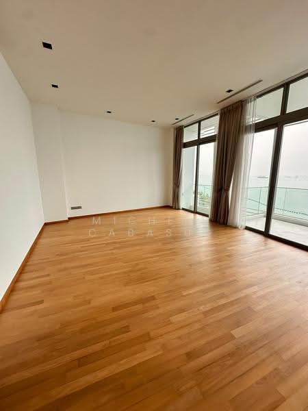The Oceanfront @ Sentosa Cove, 283 Ocean Drive, Harbourfront / Telok Blangah, 4 Bedrooms, 6,049 sqft, Condominium For Rent, by Michele Cabasug, 23150634 - Balcony - PropertyGuru.com.sg
