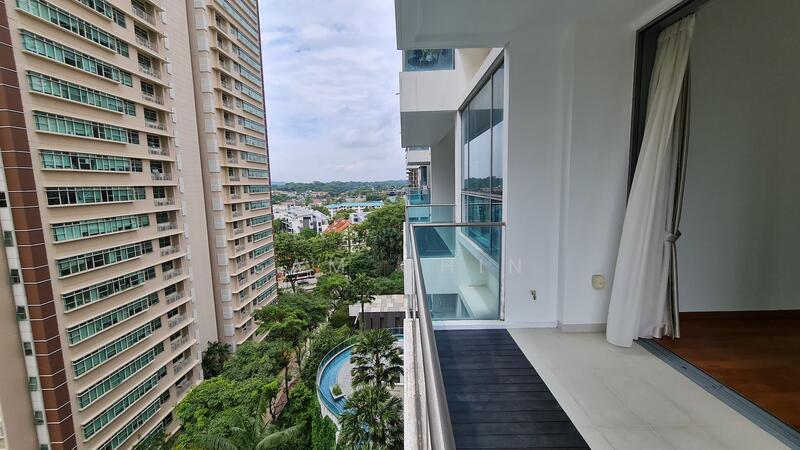 Master Bedroom Balcony