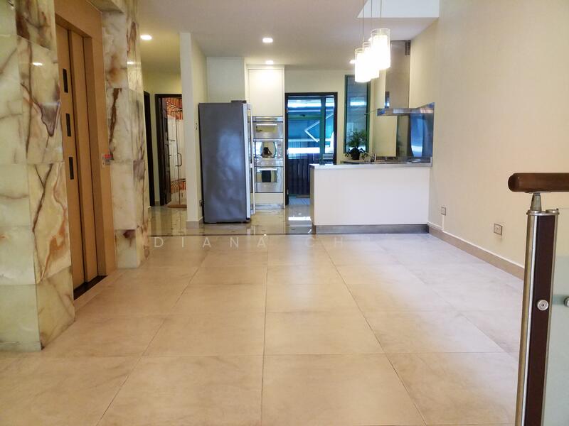 Bukit Timah Road, Rifle Range Road, 6 Bedrooms, 5,118 sqft, Terraced House For Rent, by Diana Chua, 23155625 - PropertyGuru.com.sg