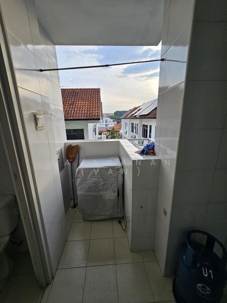 For Rent - Eden Crest