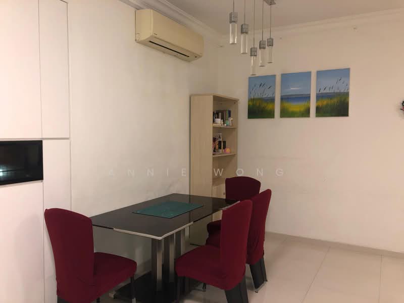 Villa De West, 385 Pasir Panjang Road, 2 Bedrooms, 1,012 sqft, Condominium For Rent, by Annie Wong, 23164727 - PropertyGuru.com.sg