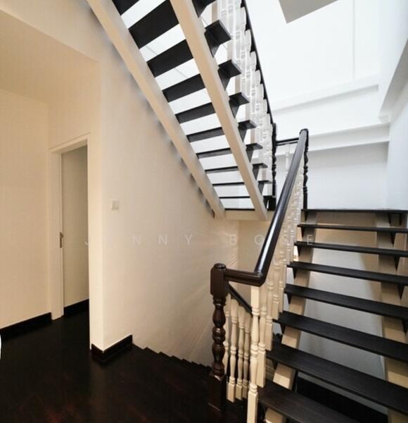 Stairway to Private Enclave