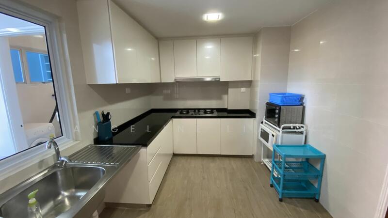 Big kitchen